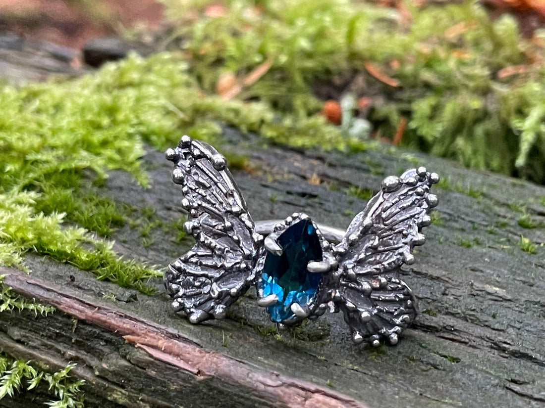 LA London Blue Topaz Butterfly Sterling Silver Ring - US Size 6 - Sand and Snow Jewelry - Rings - PNW Collection