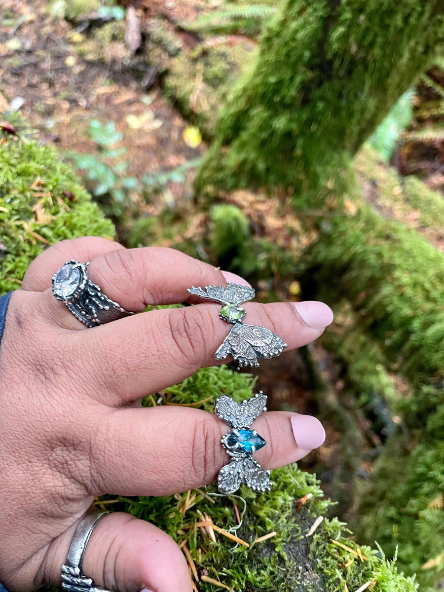 Vancouver Peridot Butterfly Sterling Silver Ring - US Size 7 - Sand and Snow Jewelry - Rings - PNW Collection